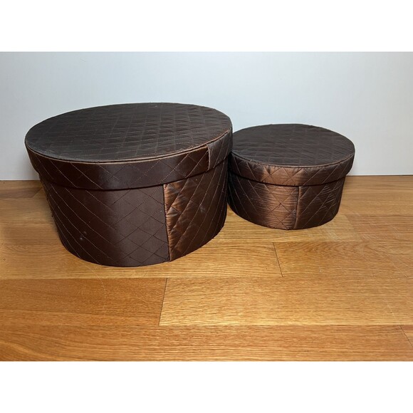 Vintage Quilted Satin Hat Boxes Pair Round Lidded Storage Set Large Small Decor - Picture 3 of 8